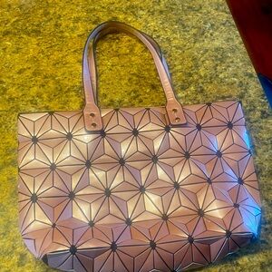 Holographic purse
